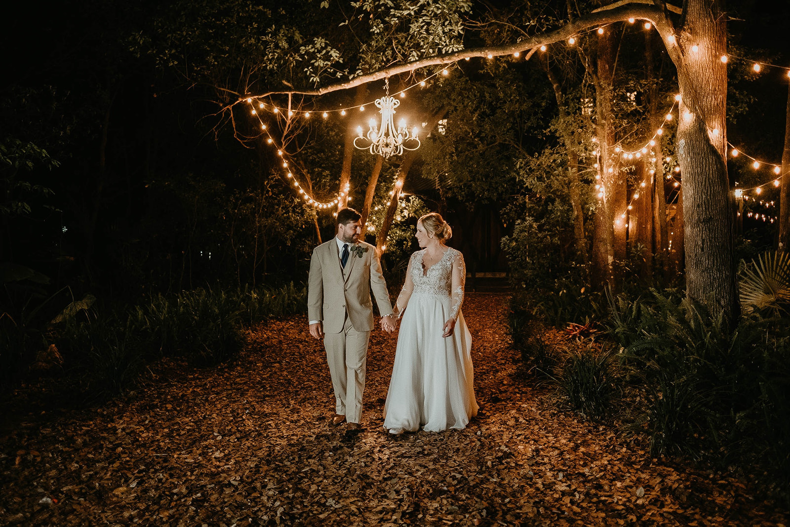 Bridle Oaks Barn Central Florida Rustic Wedding Reception Photography