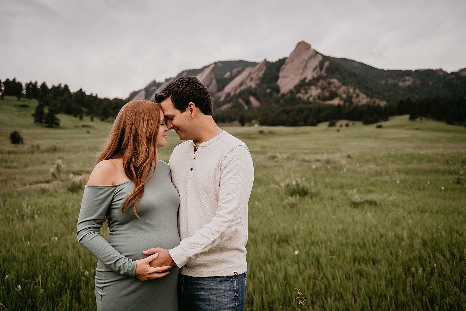Colorado Mountain Maternity Session at Chitaqua Park captured by Destination Lifestyle Photographer, Krystal Capone Photography